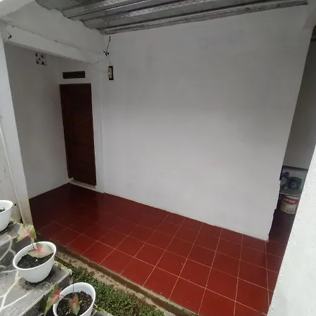 Villa Beverly Lembang Exterior photo