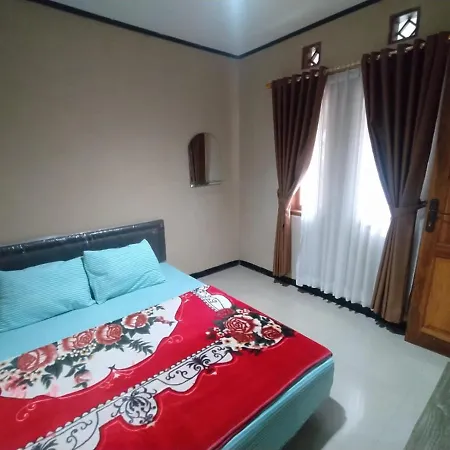 Villa Beverly Lembang Exterior photo