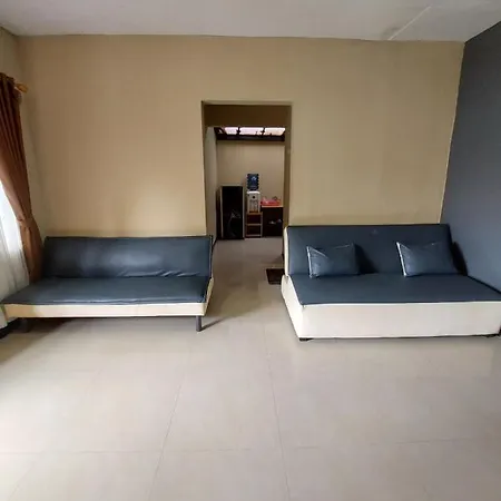 Villa Beverly Lembang Exterior photo