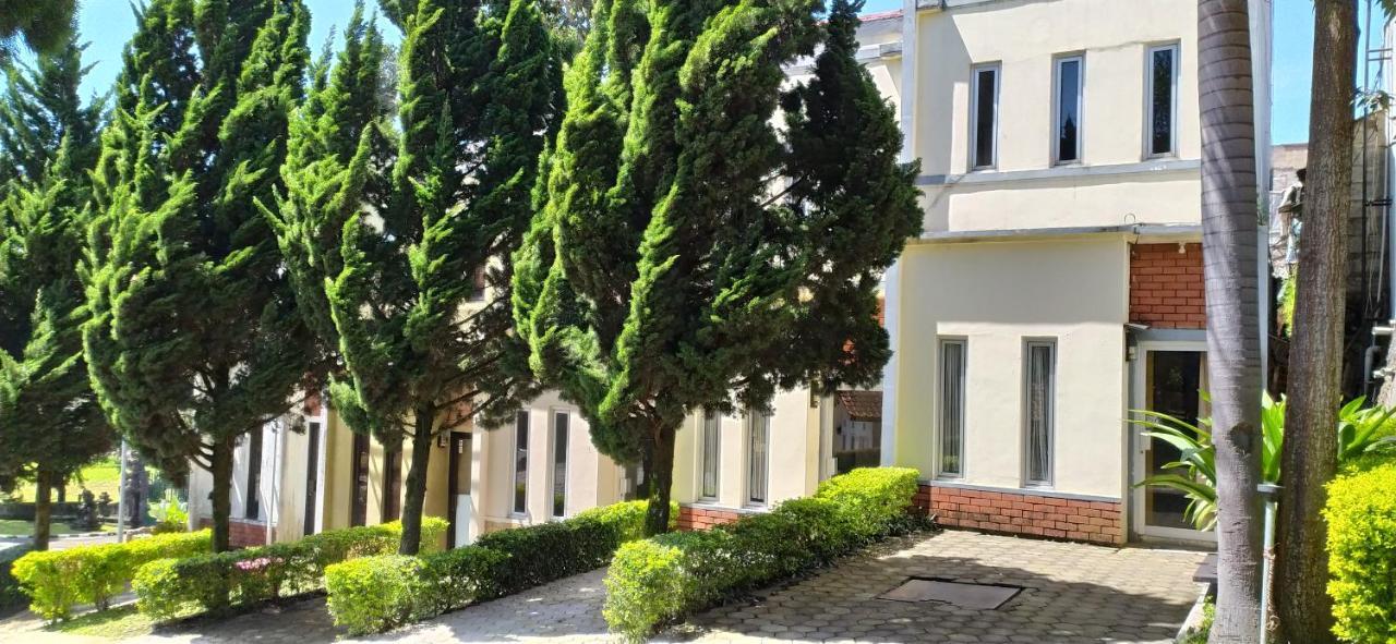 Beverly Villa