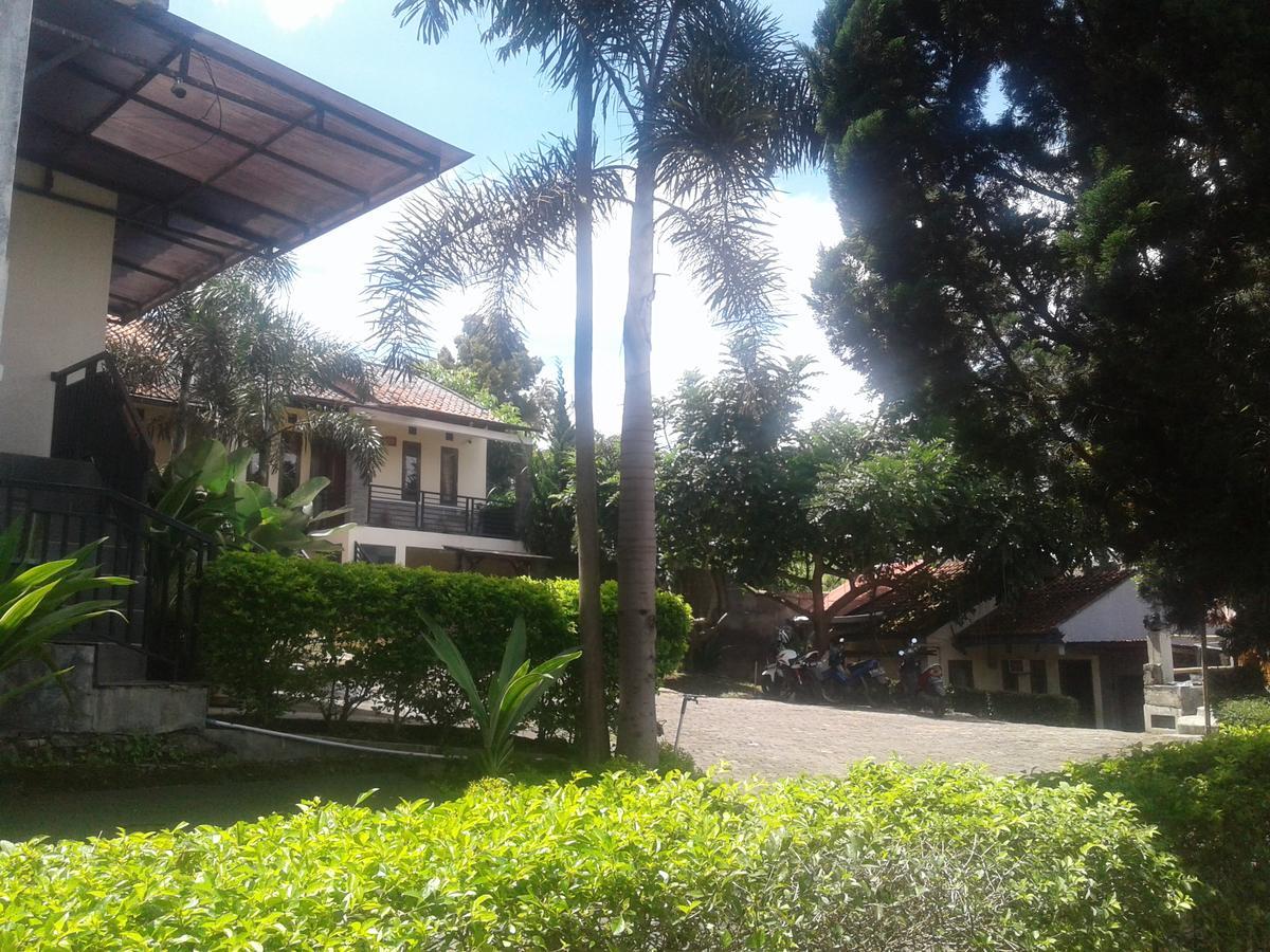 Beverly * Lembang
